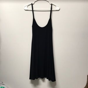 🌸PLAIN BLACK FLOWY DRESS🌸